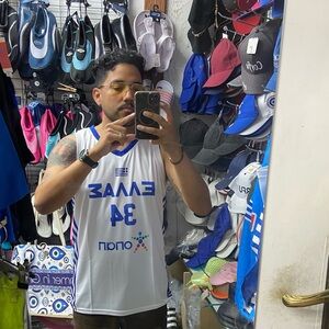 Meet your Posher, Hans